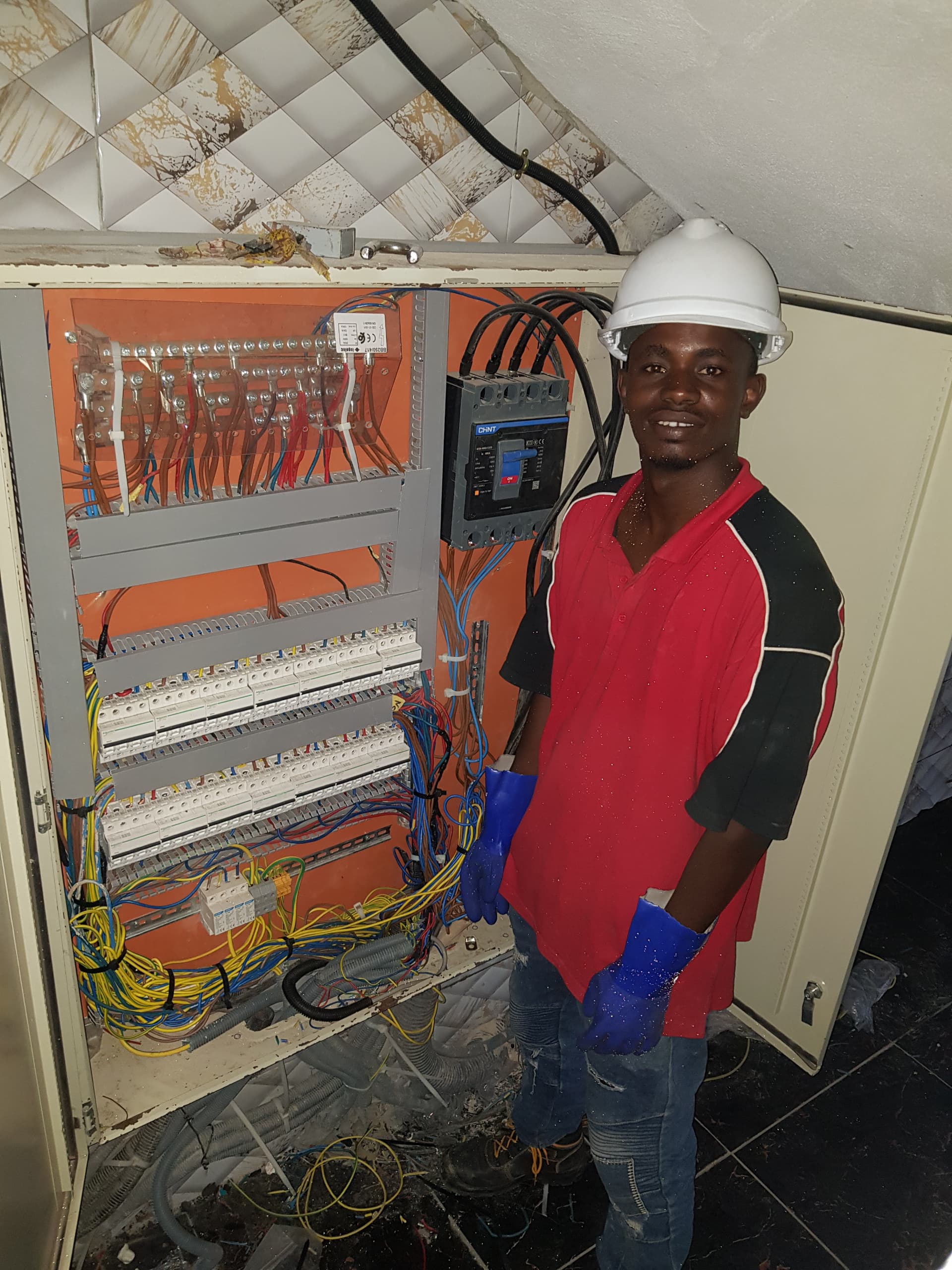 Technicien SACOM TECH